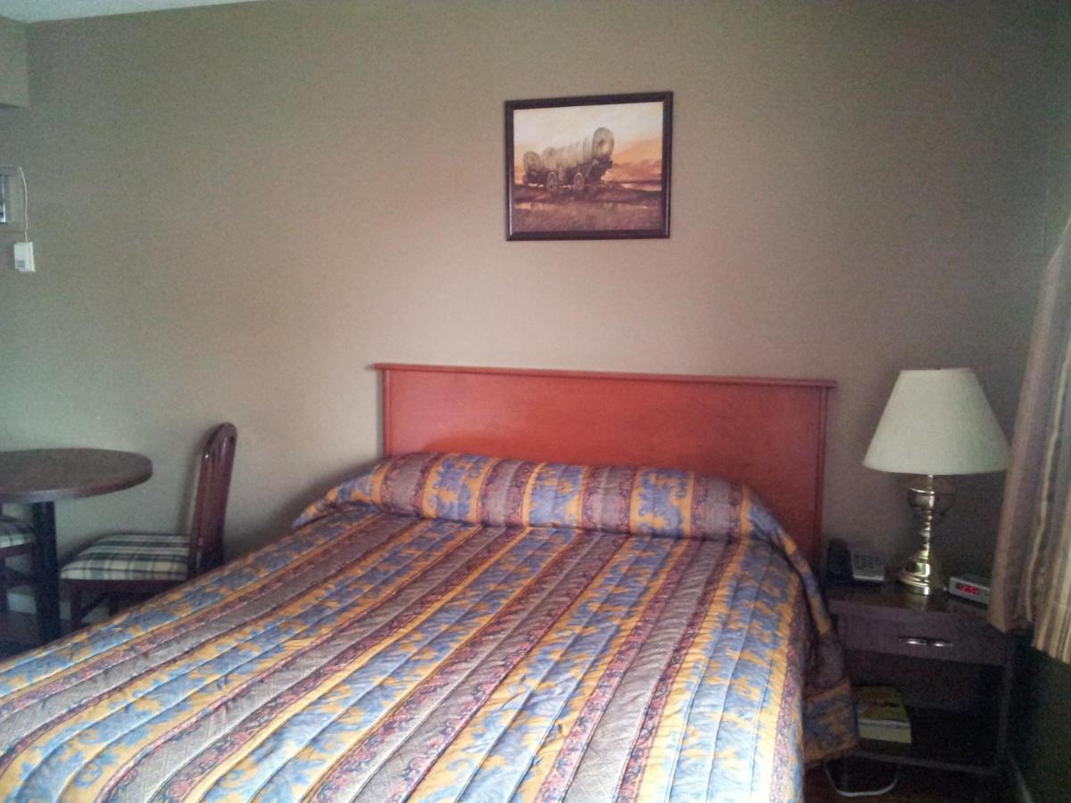 Viking Lamplighter Motel Bagian luar foto