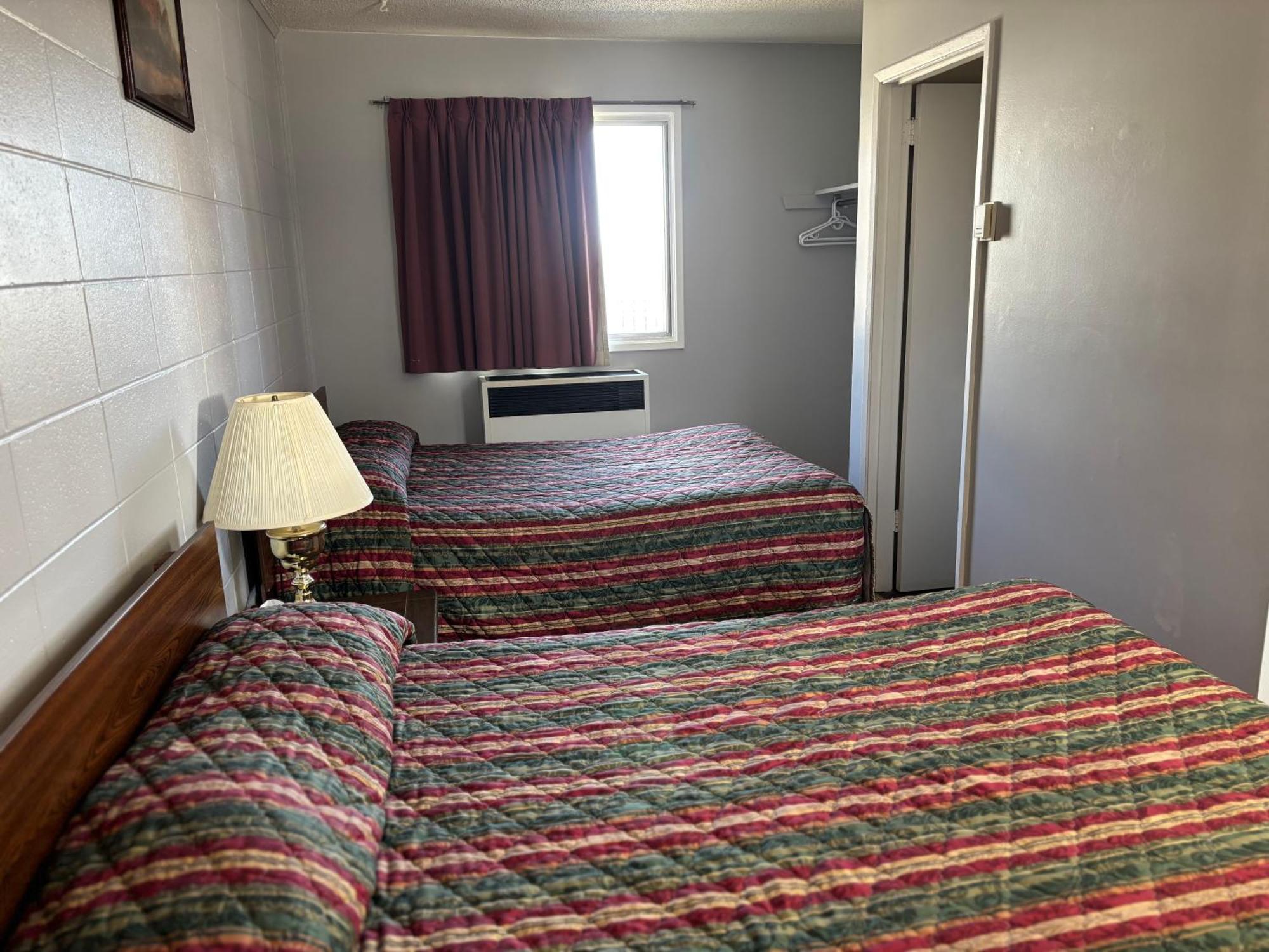 Viking Lamplighter Motel Bagian luar foto